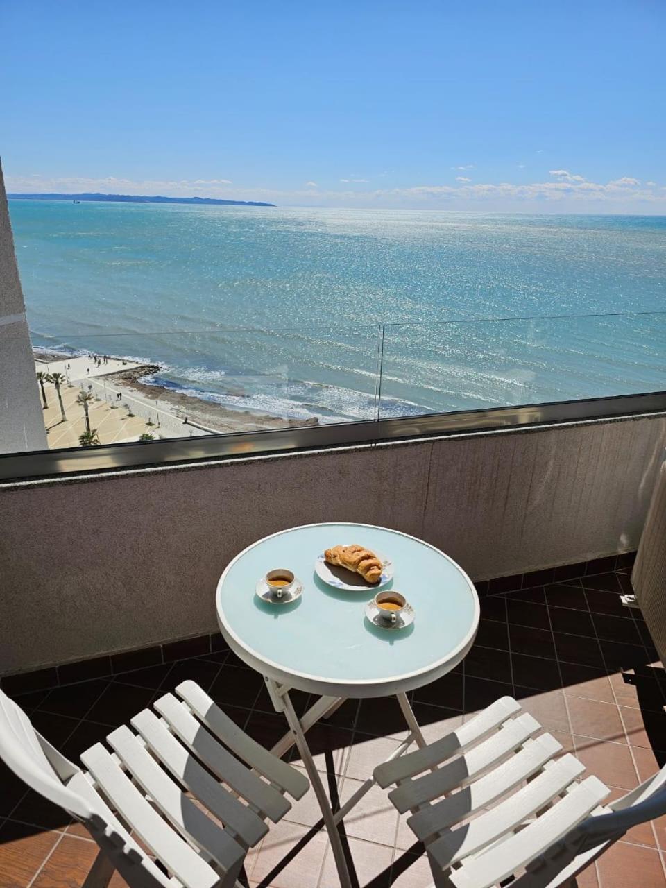 Sky & Sea View Luxury Apartments Durrës Kültér fotó