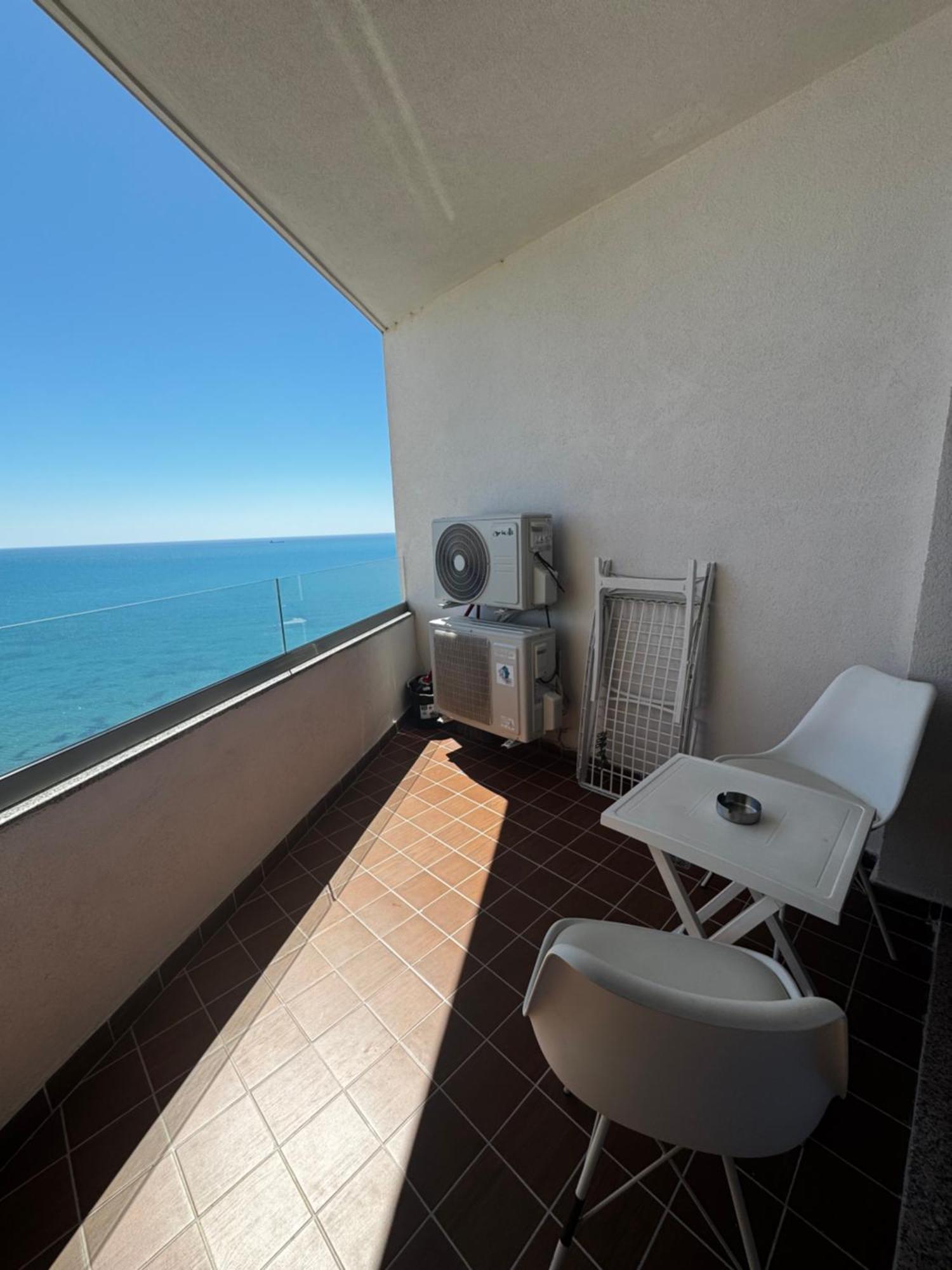 Sky & Sea View Luxury Apartments Durrës Kültér fotó